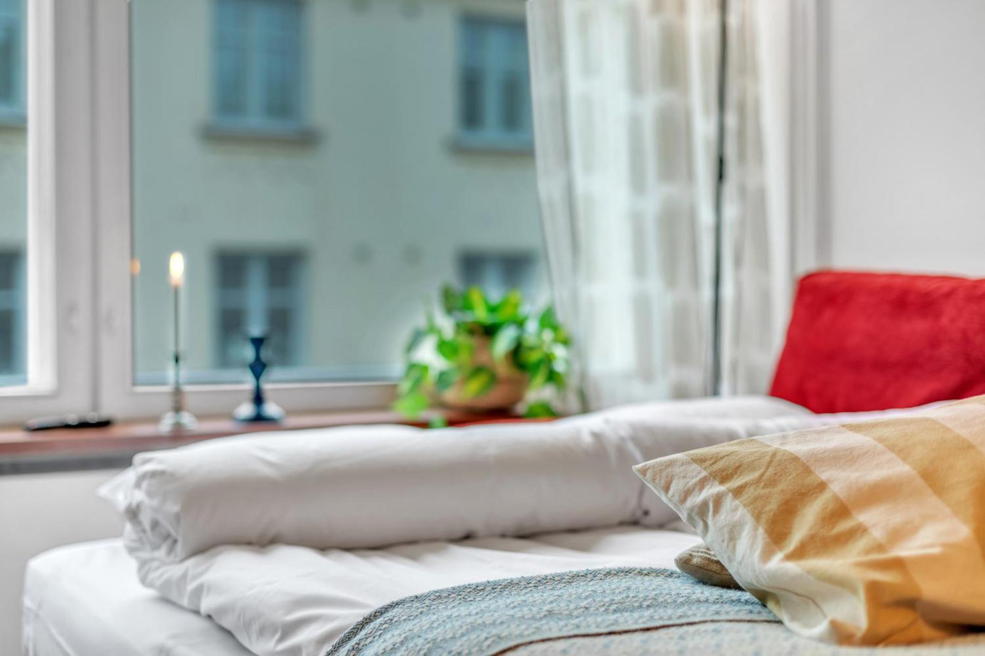 Design District W Free Parking Garage, Balcony, Netflix, 200m Tram&bus Lägenhet Helsingfors