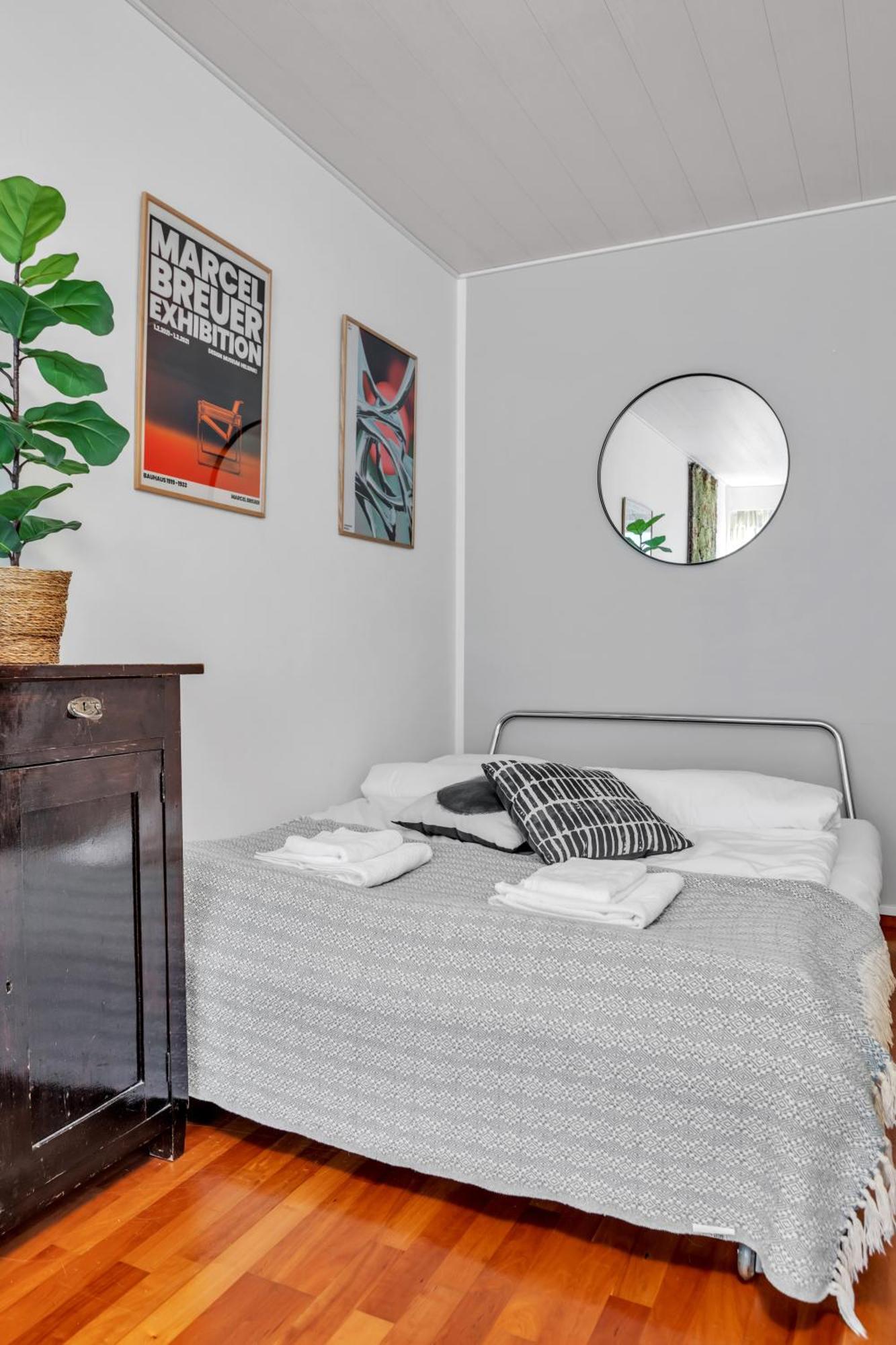 Lägenhet Design District W Free Parking Garage, Balcony, Netflix, 200m Tram&bus *